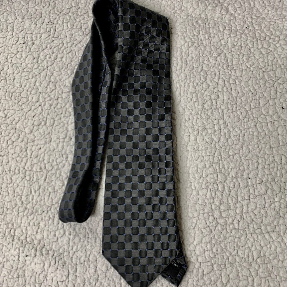 Ziggurat Men's Tie Silk in Grey & Black